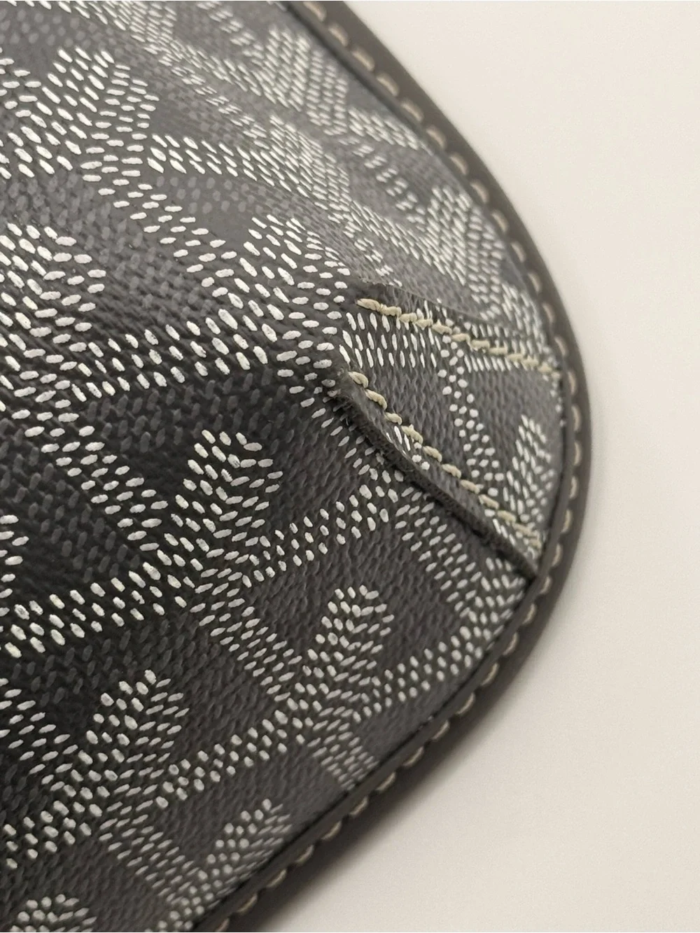 Goyard Coursier Messenger